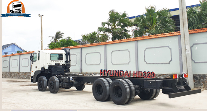 Hyundai HD320 được nhập khẩu nguyên chiếc chất lượng cao